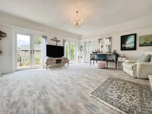 Photo 33- click for photo gallery